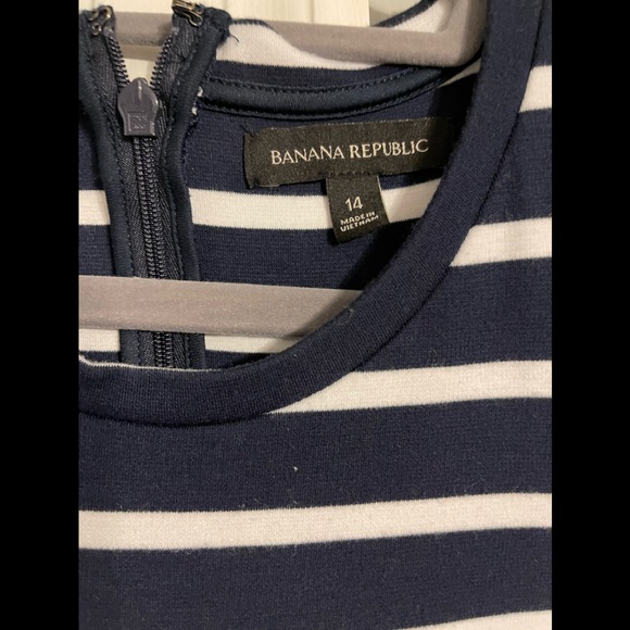 Banana Republic stripped jersey knit dress - Picture 3 of 3
